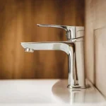 Moderna baterija za lavabo hrom