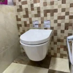 Viseća WC šolja polukružni oblik