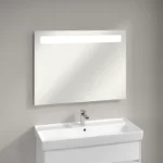 Ogledalo sa LED svetlom za moderno kupatilo
